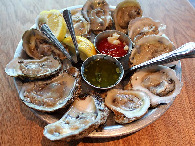 Eastern oysters at EMC Seafood & Raw Bar | Courtesy Photo of Bill Esparza
