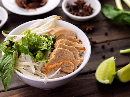 Pho with soy chicken | Photo: Au Lac Los Angeles, Facebook